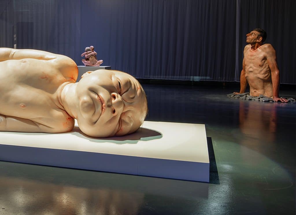 Une incroyable exposition de sculptures hyperréalistes en ce moment à La Sucrière !