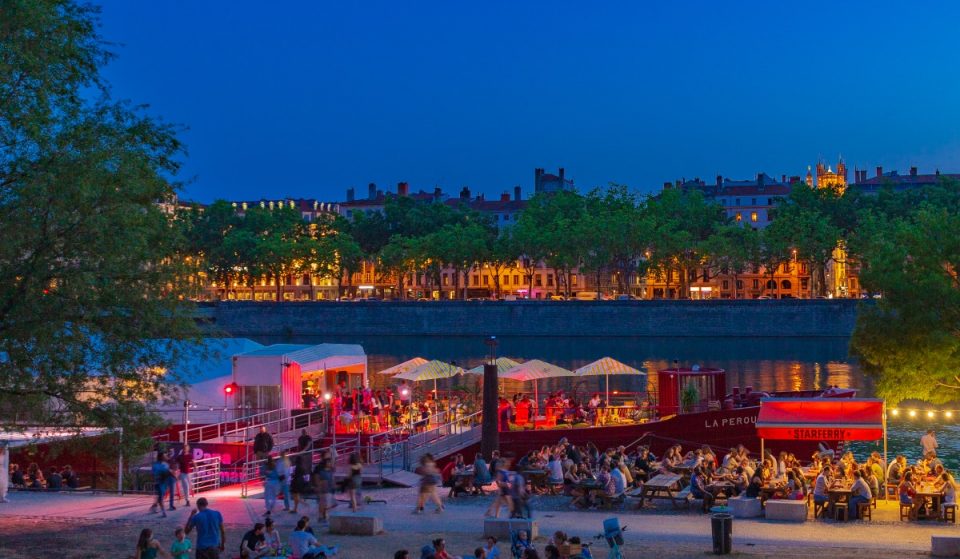 Participez à une boat party de folie à bord d’une péniche à Lyon !