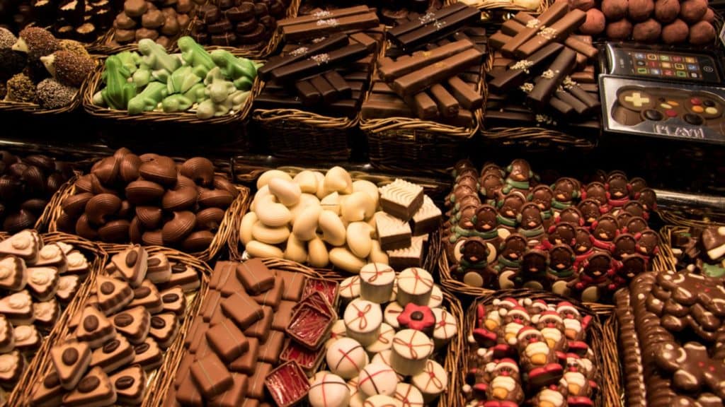 chocolats lors du salon du chocolat à Lyon shutterstock